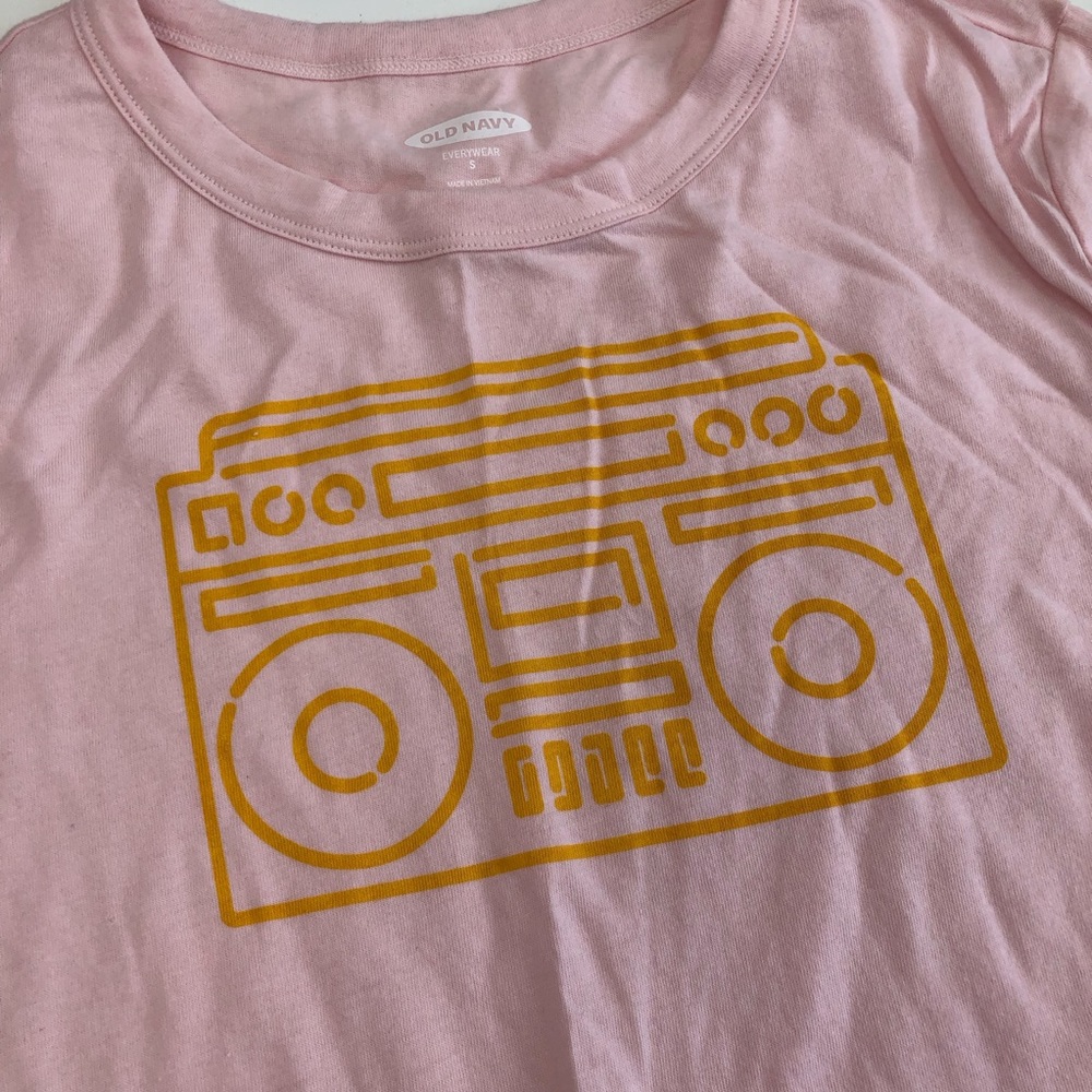 Super cute summer boom box tee shirt